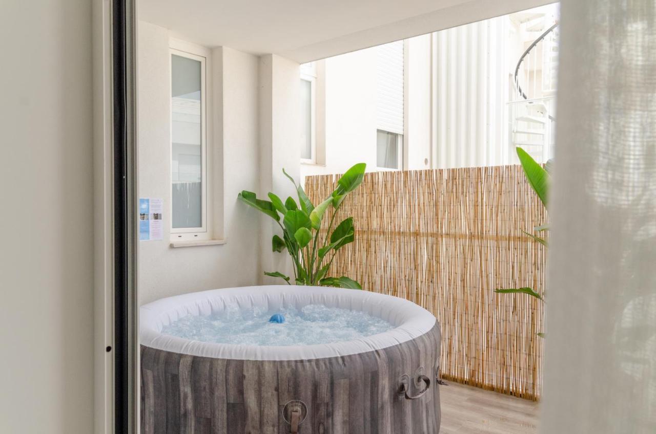 Apulialux Polignano High Class / Jacuzzi + Parking Apartment Полиняно а Маре Екстериор снимка